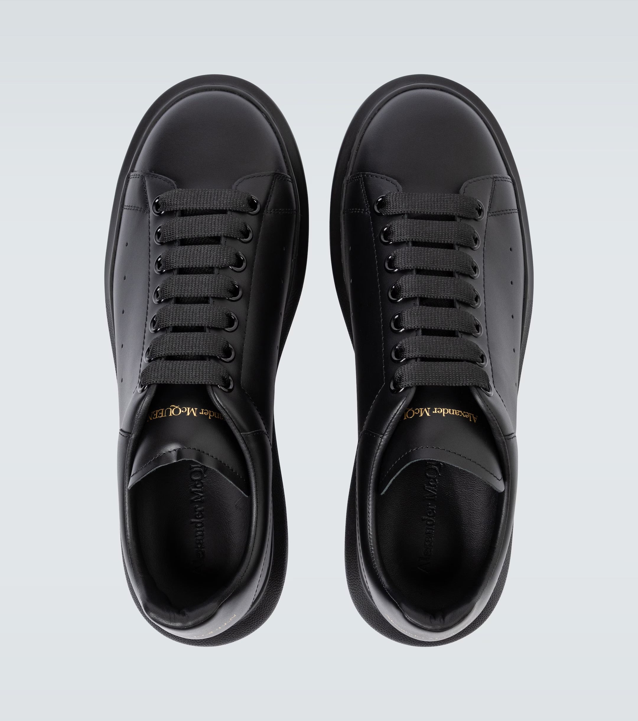 Alexander mcqueen full black  (master quality )