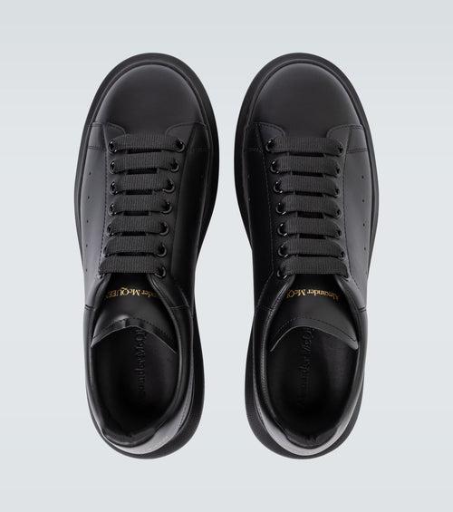 Alexander mcqueen full black  (master quality )