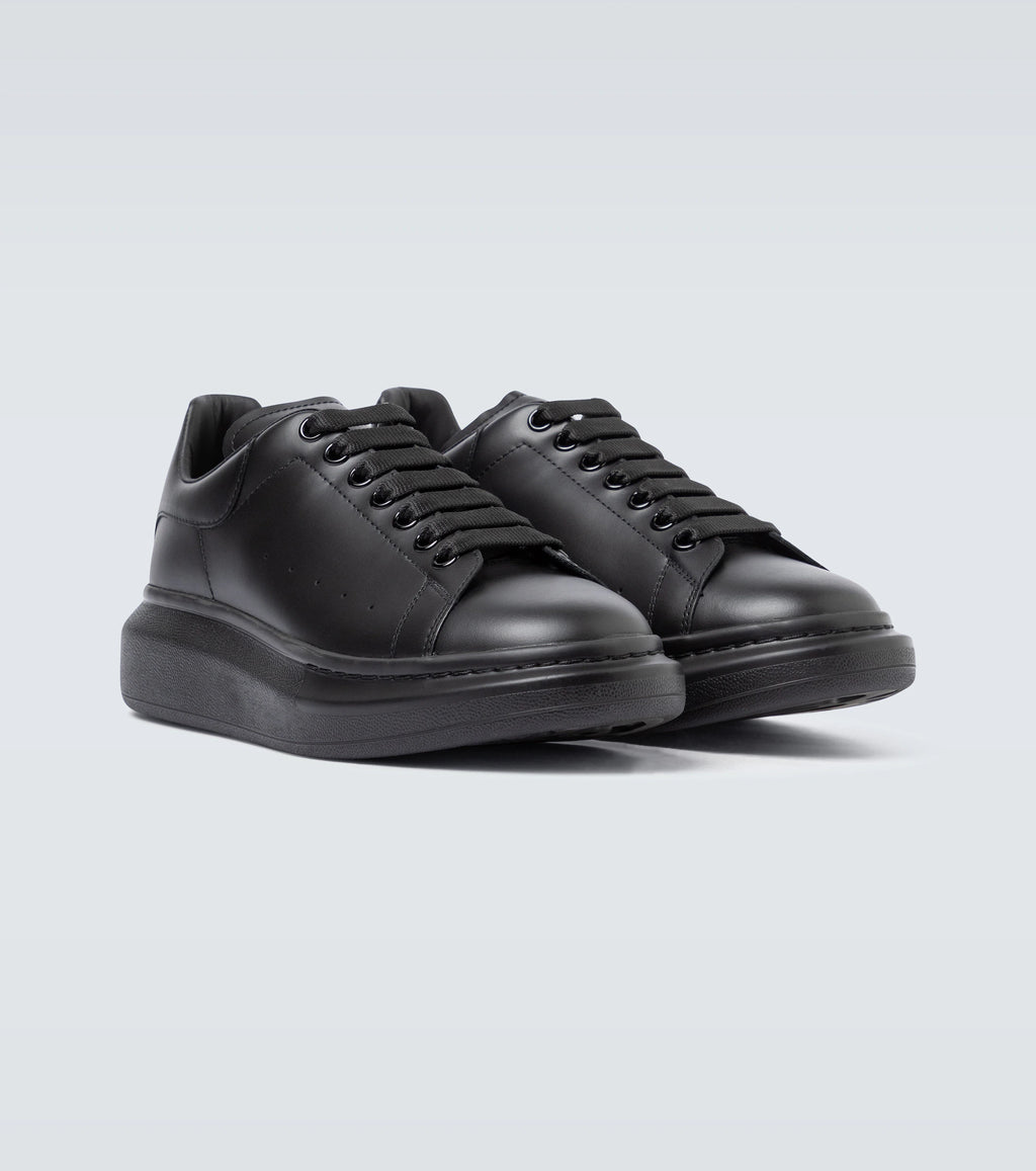 Alexander mcqueen full black  (master quality )