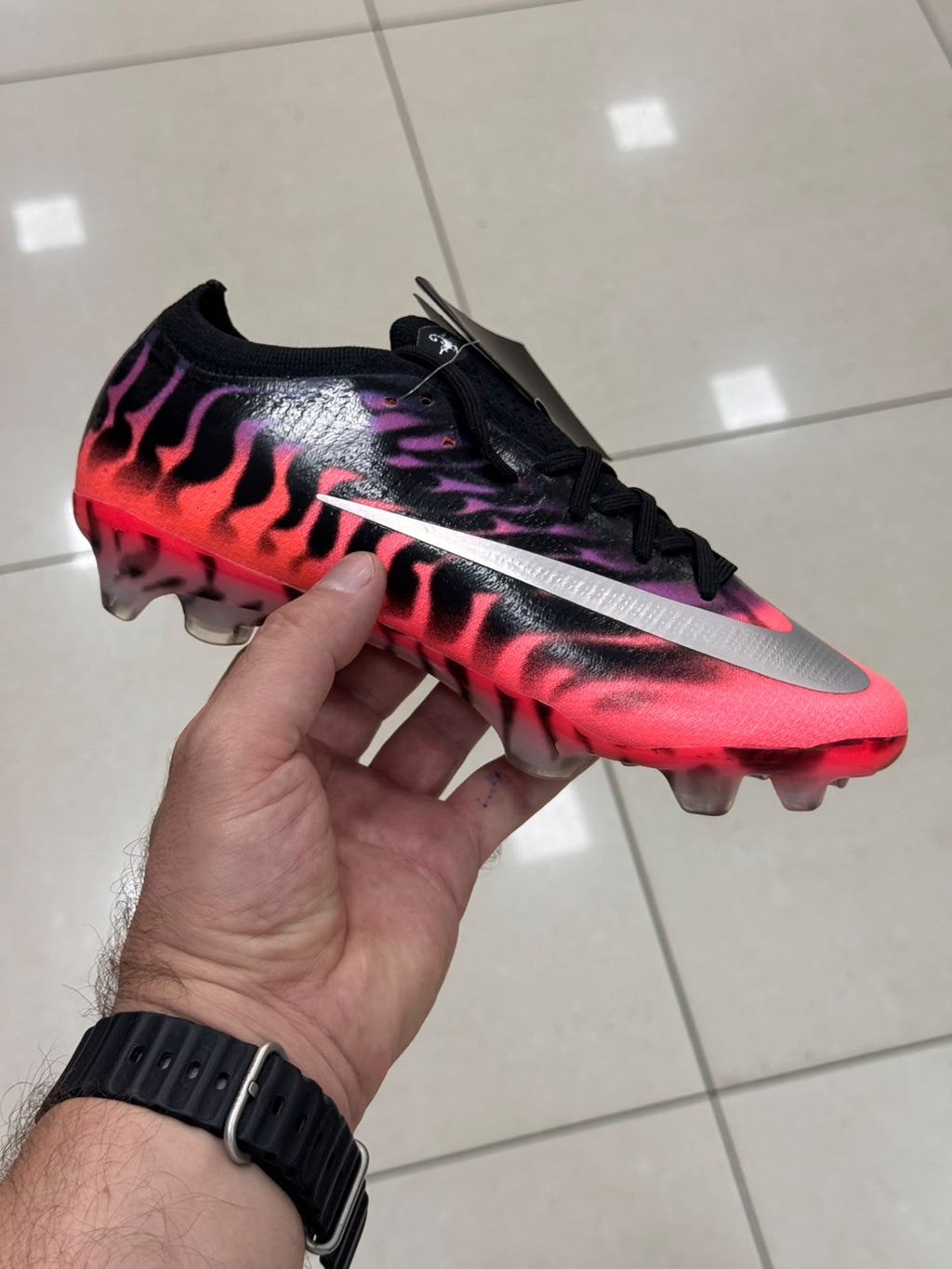 Nike Mercurial Vapor 17 Elite SE (100% original)