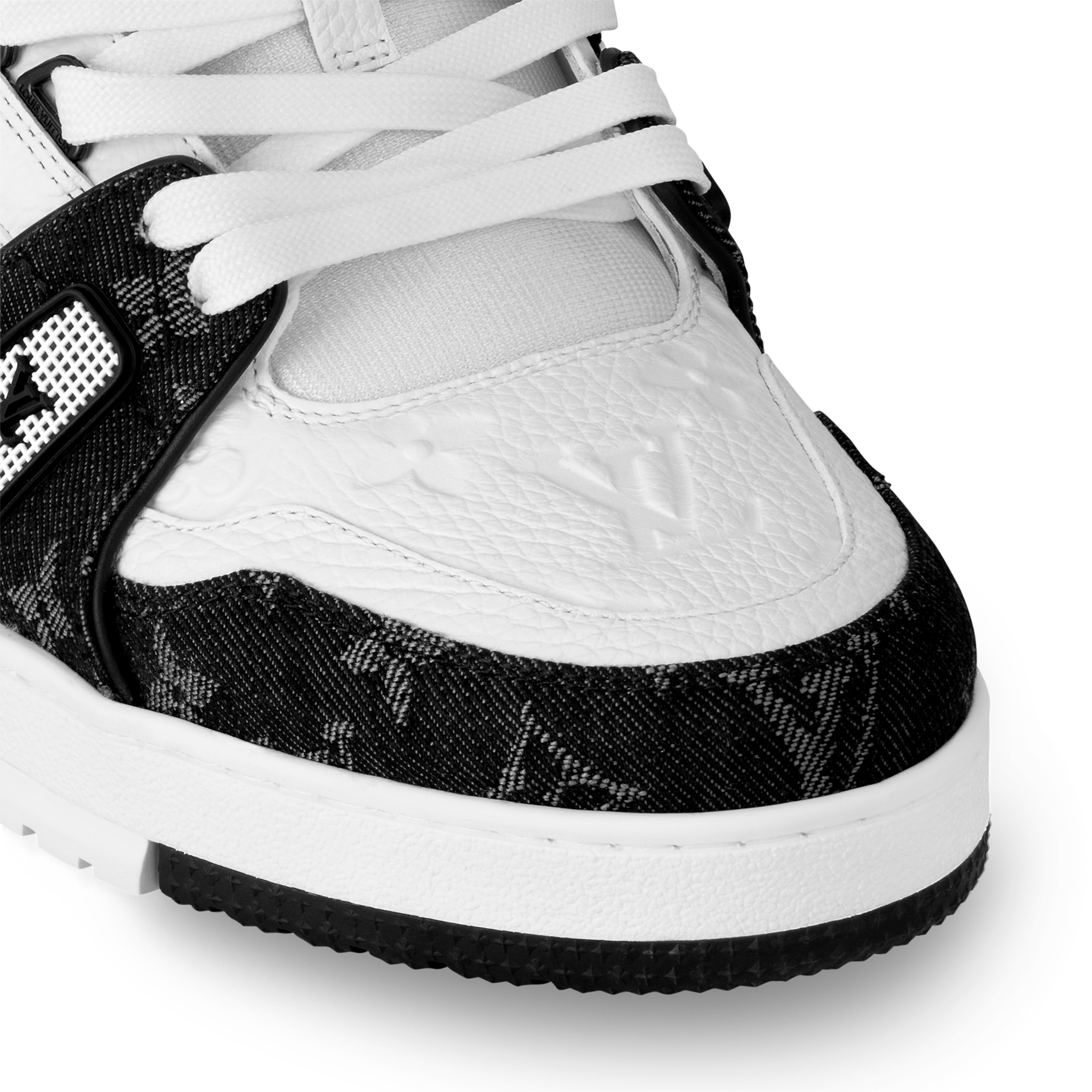 LV Trainer Sneaker  black denim (fabric original )