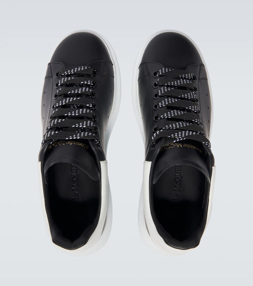Alexander mcqueen black/white  (master quality )